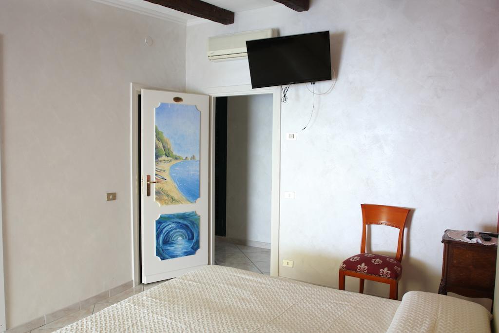 Leonardo'S B&B アジェーロラ エクステリア 写真